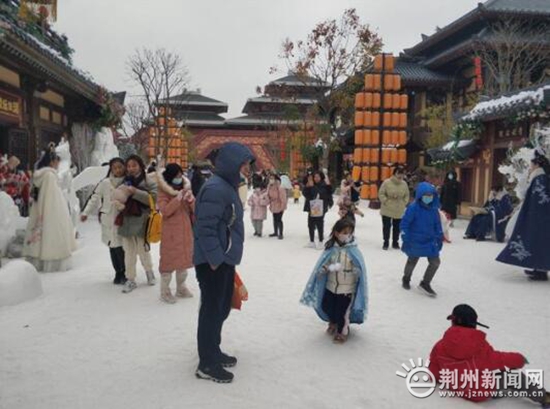 荆州方特飘雪迎新夜,荆州方特飘雪跨年夜