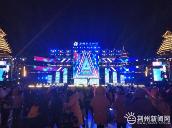 荆州方特飘雪迎新夜,荆州方特飘雪跨年夜