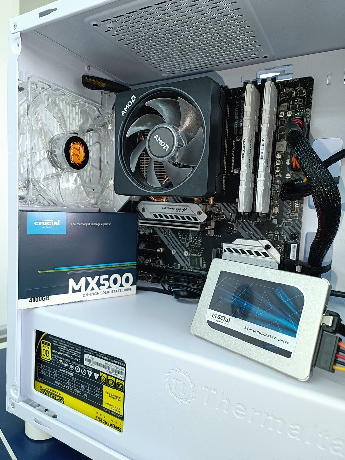 英睿达MX500系列4TBSATA固态硬盘上手体验