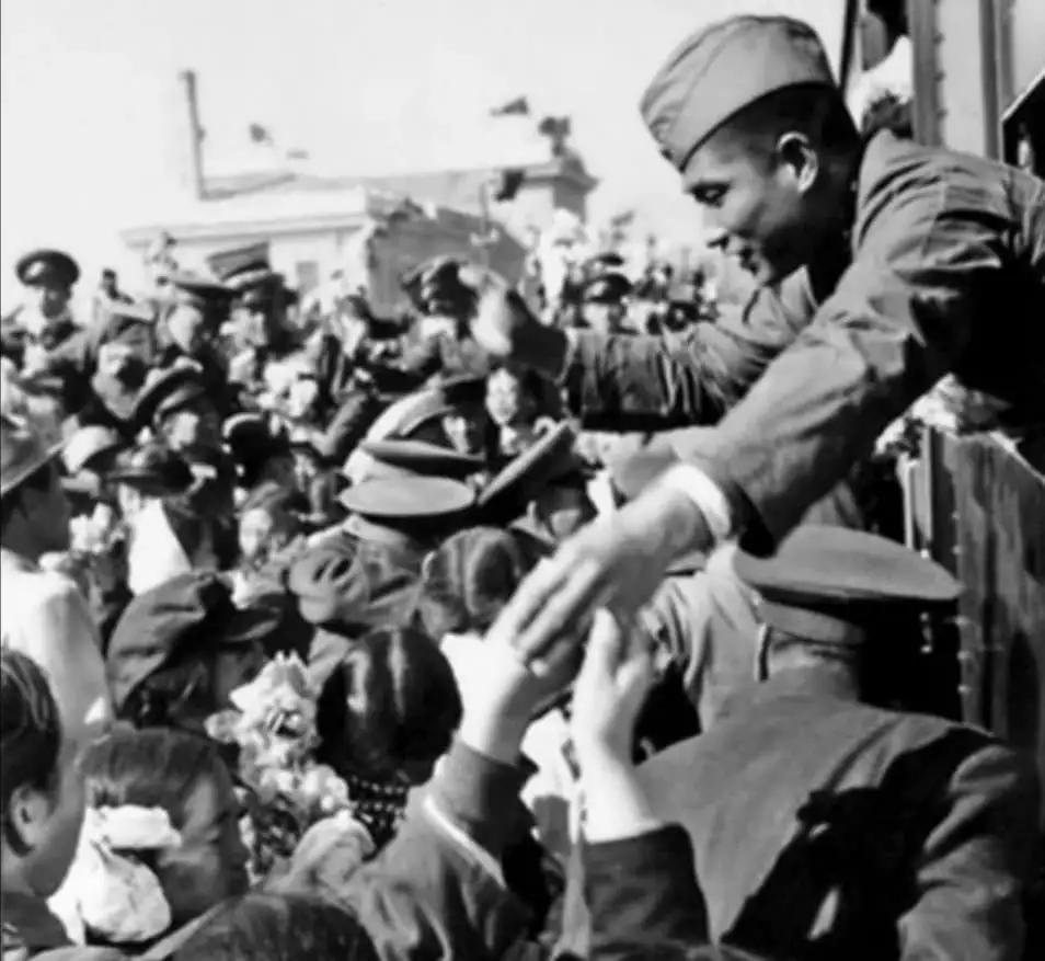 比长津湖更好看的国产战争电影,长津湖一部让人震撼的电影