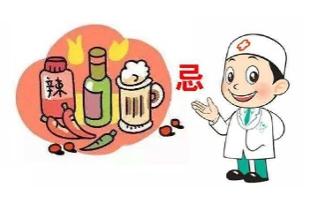 总是嘴角烂口腔溃疡是什么原因,嘴角老烂口腔溃疡吃什么水果