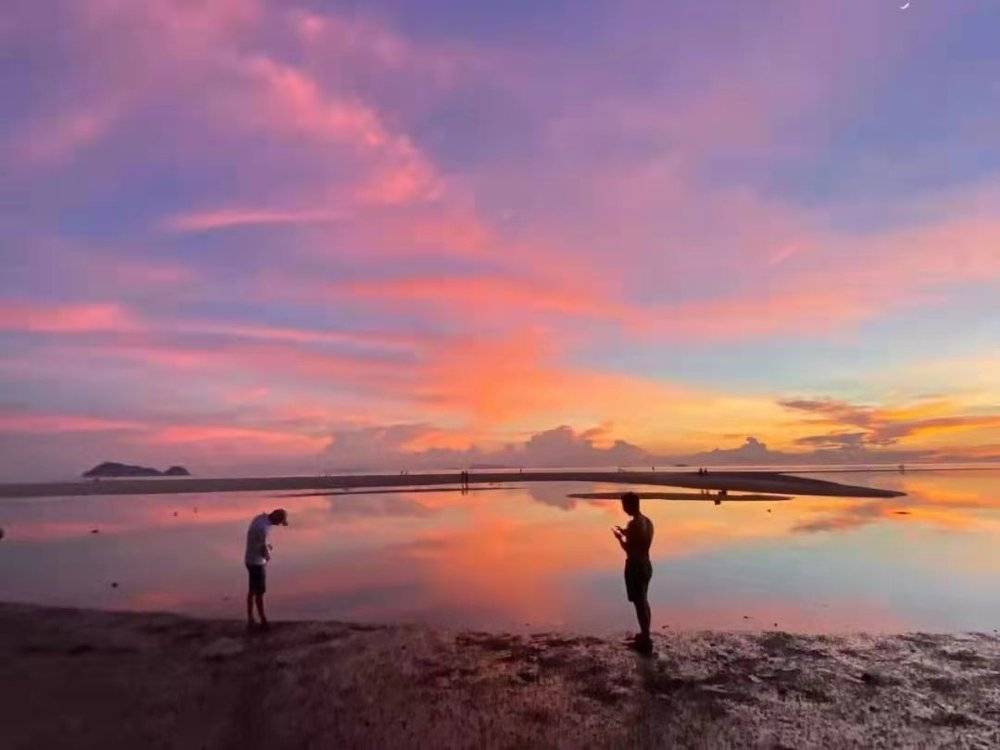 泰国奇幻之旅,三个女孩游泰国