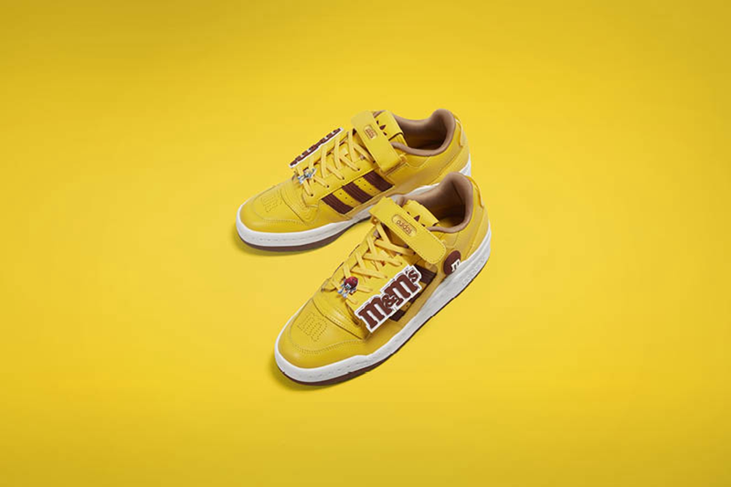 阿迪达斯和mm豆联名鞋子,mms巧克力豆联名鞋子