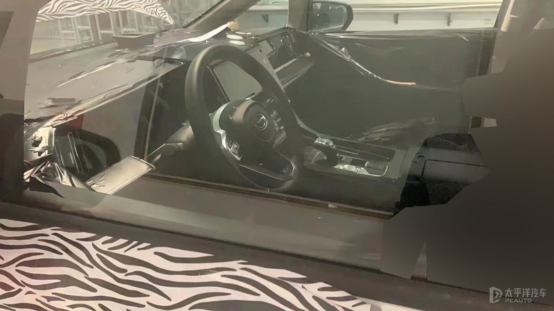 全新哈弗h6混动版,2021款第三代哈弗h6和缤智比较