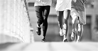 跑步有耐力时跑的越快越好吗,跑步不一定要快但是一定要快乐