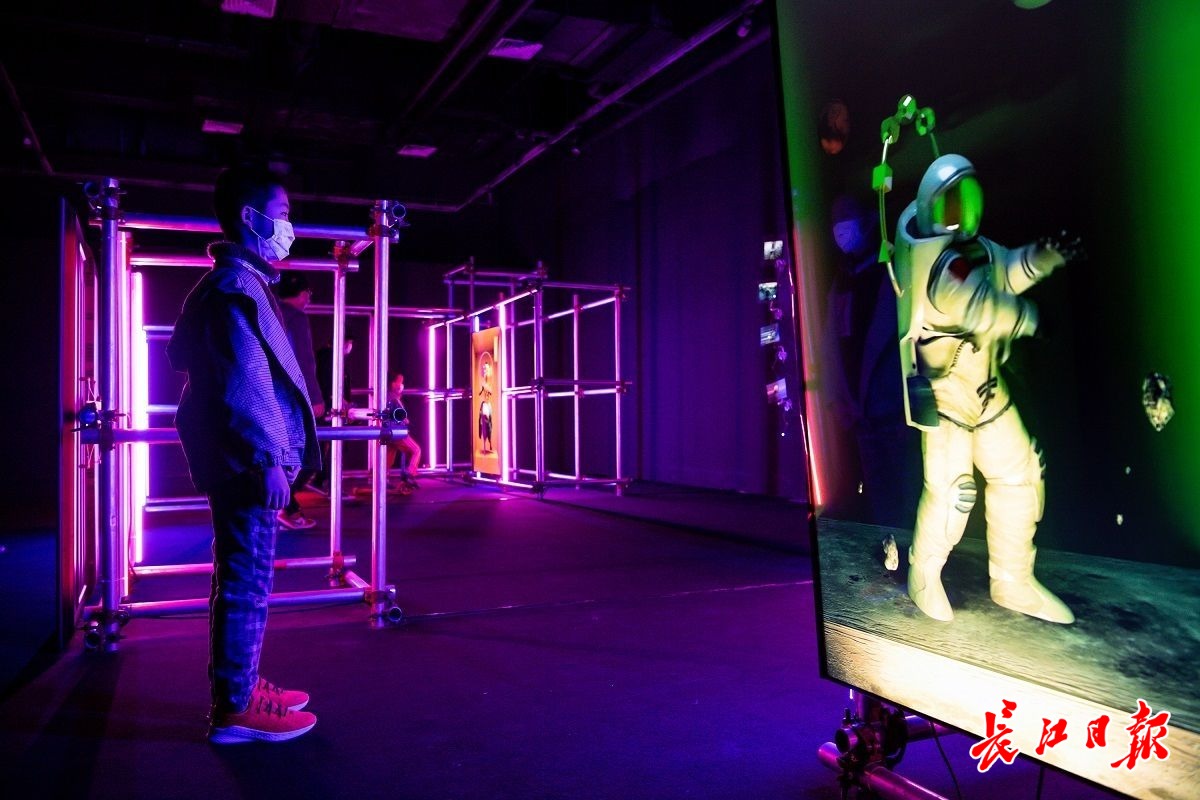 首家武汉万象城开业了，首店美展刷爆逛街新体验