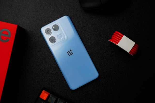 1500元左右的手机哪几款性价比高,预算1000左右可以入手哪几款手机