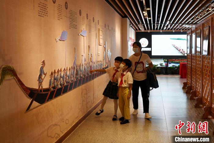 戴口罩的注意事项与步骤图片,口罩戴前甩一甩是真的吗