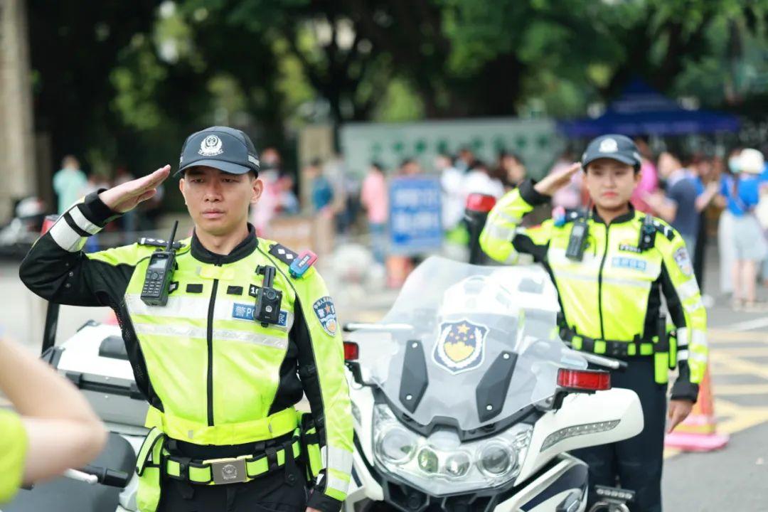 公安交管部门十项措施护航高考,福建交警护航高考直播