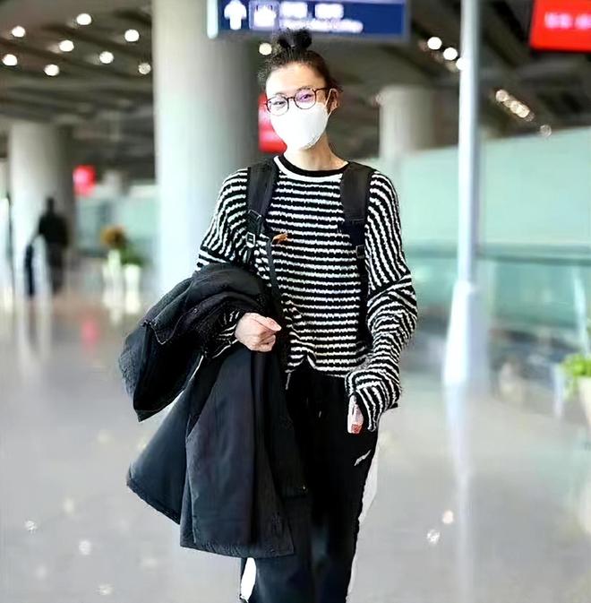 刘雯被拍到现身井柏然酒店俩人曾疑似被网友偶遇