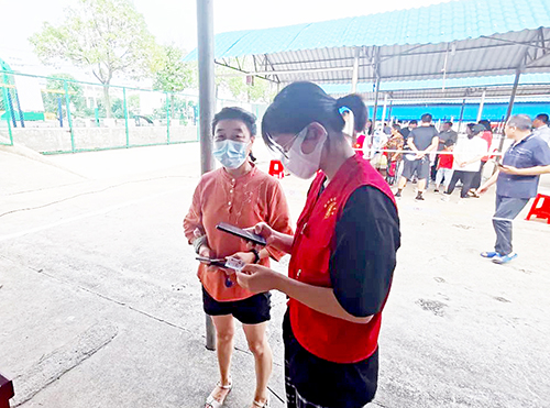 返乡青年变身脱贫致富带头人,大学生变身领导