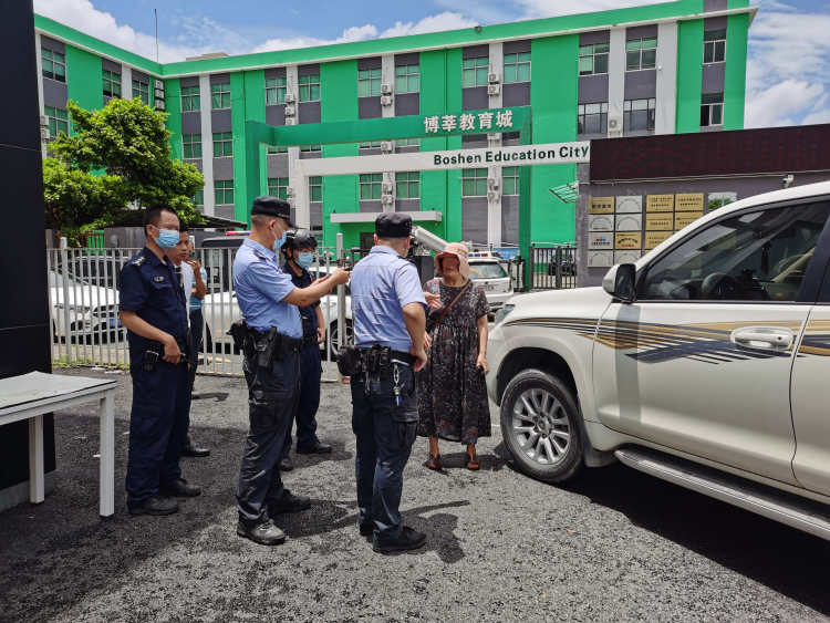 探寻深圳警队二十最警务室篇丨辖区售车企业最多的警务室——金源警务室侧记