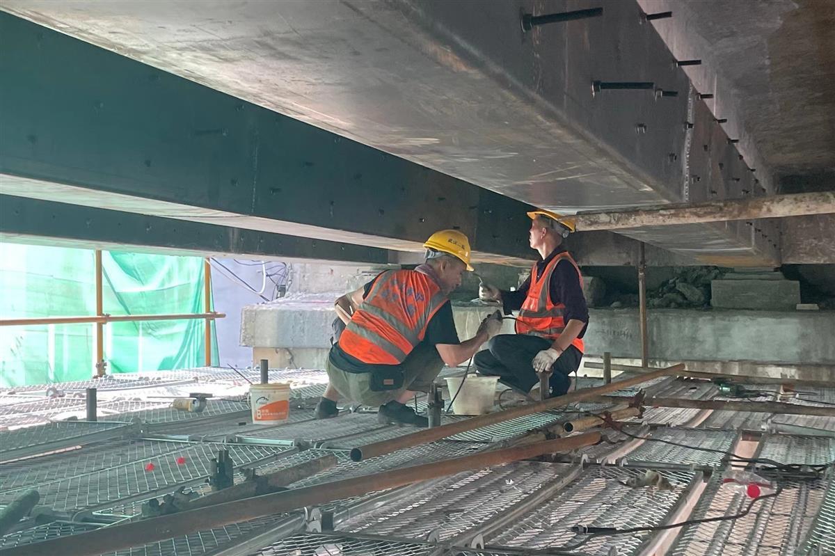 安康汉江一桥施工,汉江第一桥何时开工