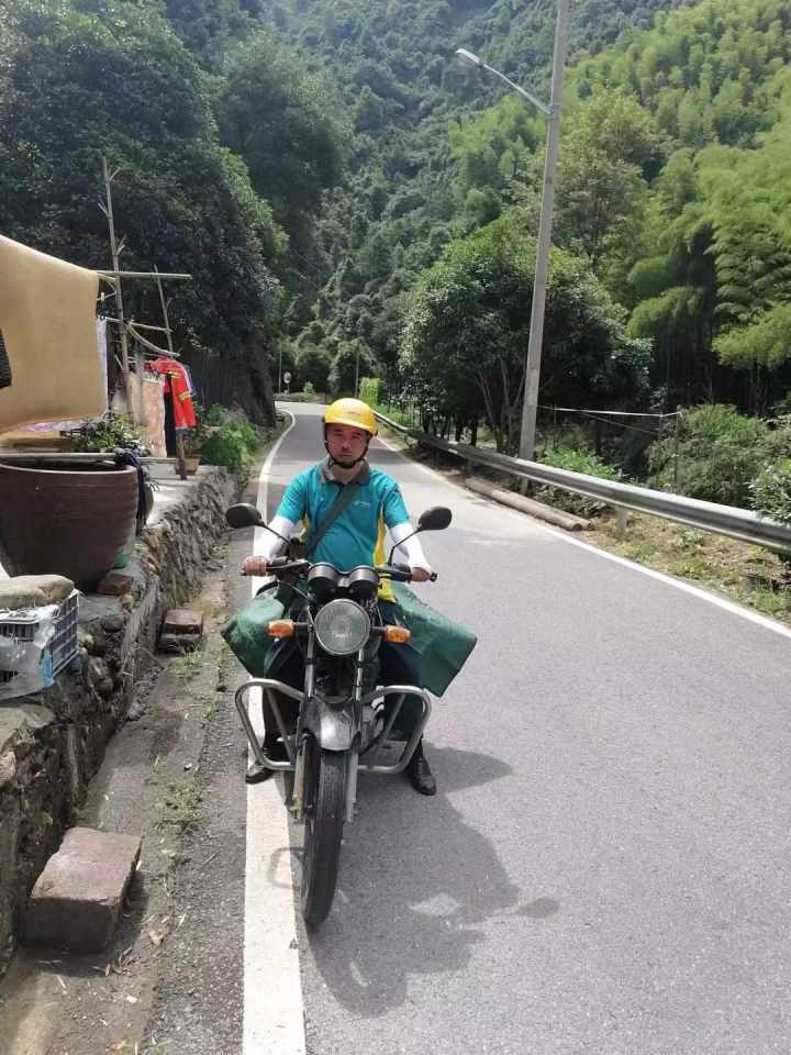 快递员工作摔伤谁负责,快递员都经历了什么