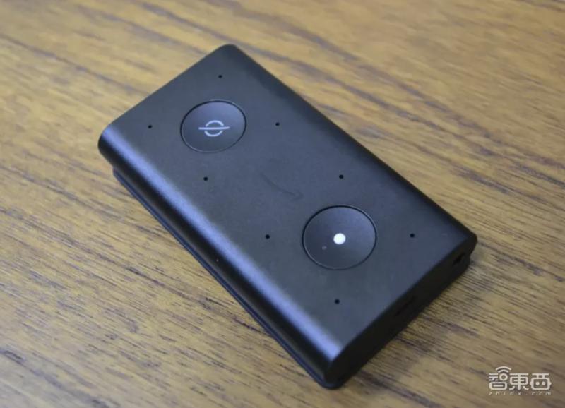 智能床头灯亚马逊,亚马逊智能语音机器人