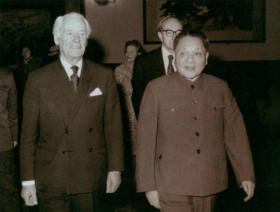 香港繁荣拜谁所赐？难忘邓公，改革开放及“一国两制”的缔造人