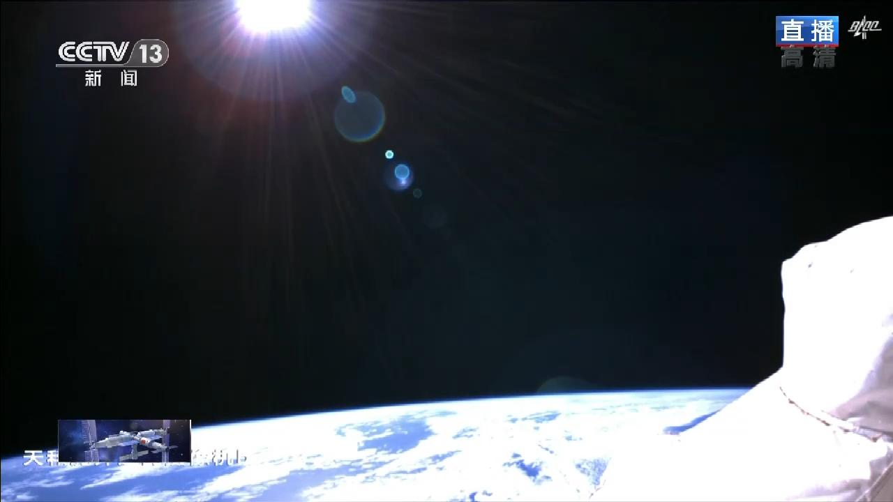 天地互动！什么样的动植物会住进太空旅馆？航天员在线答疑