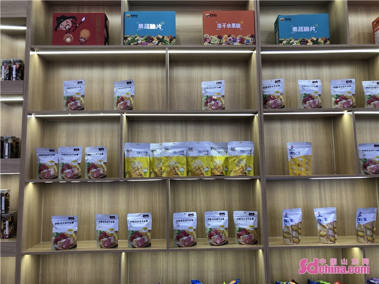 尊海食品冻干山楂冰糖葫芦,山东尊海食品有限公司