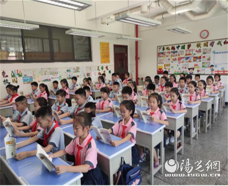 西安浐灞第四小学诗歌朗诵,西安市新城区有关中小学朗诵比赛