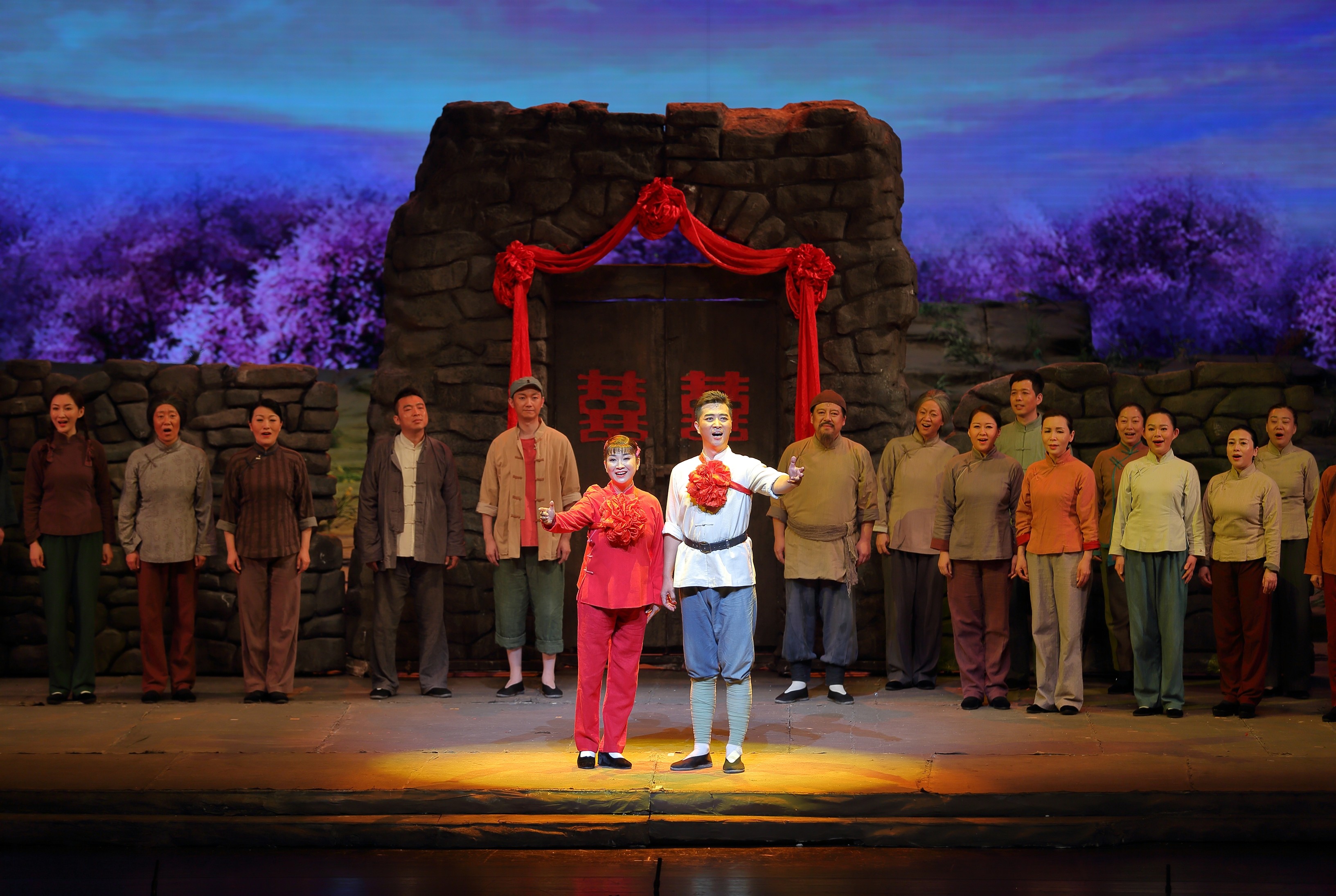 “清粼粼的水,蓝莹莹的天”再唱响,王娜:传承经典,表演要“高级”