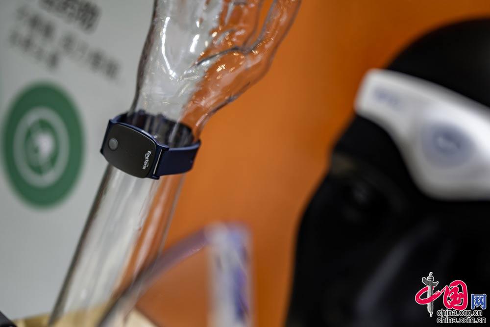 开放进博｜小身材大能量掌心里的黑科技助力健康生活