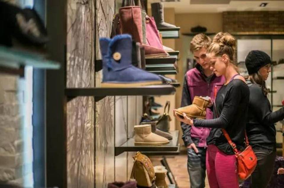 ugg为什么暴跌,ugg一共多少款