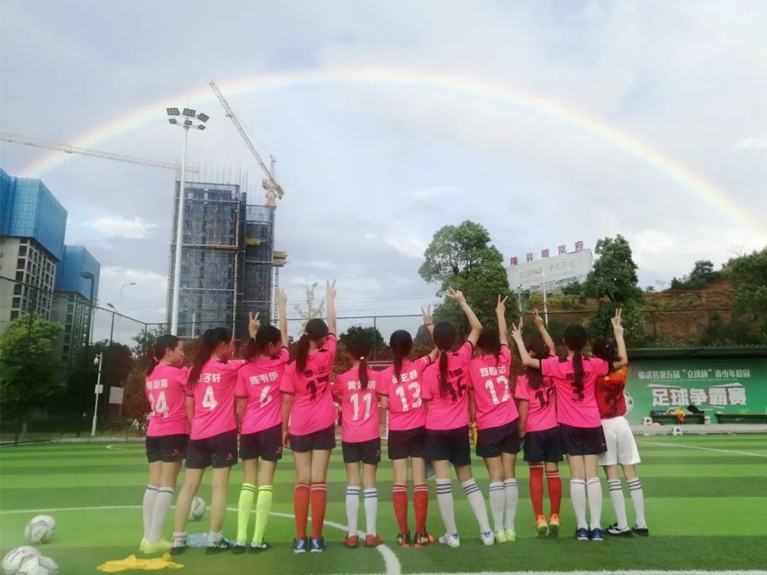 “代表中国出战！”世界杯赛场外，湖南这群足球小将心怀大梦想