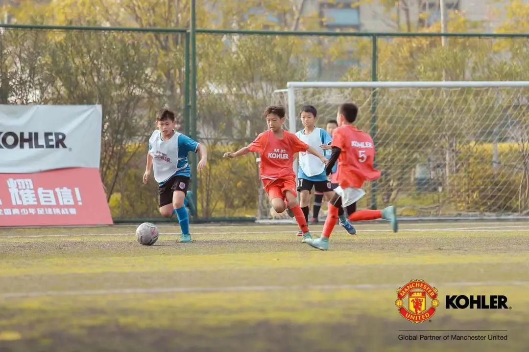 “我很喜欢守门，以后想做足球国家队守门员，为国争光”！长沙这支青少年足球队超燃