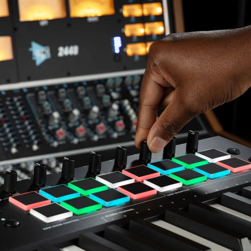 怎样选择midi键盘,新手如何选midi键盘