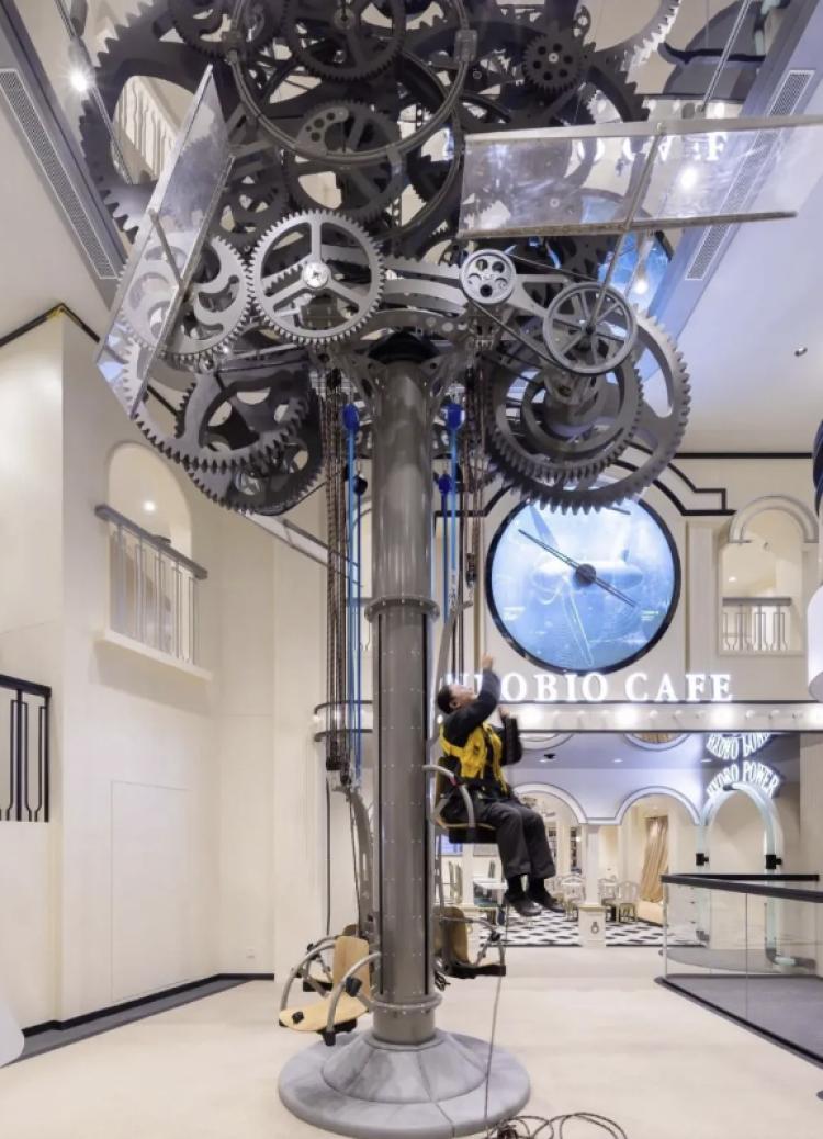 操作水力工厂、玩转特斯拉线圈……商场里开了个三层楼的沉浸式体验科技馆丨晨看展