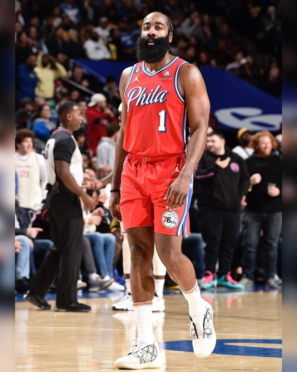 塔克最新上脚比赛球鞋,塔克上脚kobe3