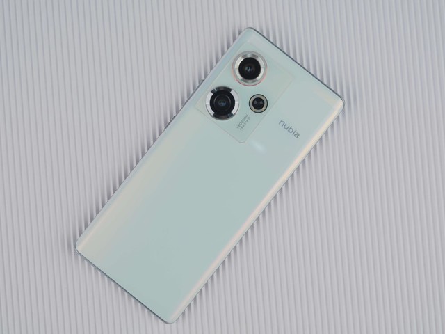 近期买新款手机推荐,最近新款手机怎么选