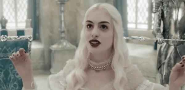 从公主变女王,安妮海瑟薇电影超燃视频