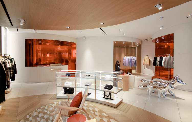 maisonkitsune上海专卖店,maisonkitsune在成都有店吗