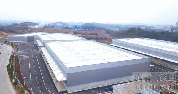 向*会两**报告丨雨湖高新区：凝心聚力担使命踔厉奋发向未来