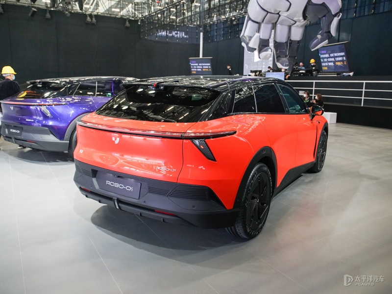 4.4t的宝马x5,4.4t的宝马x5m加多少号汽油