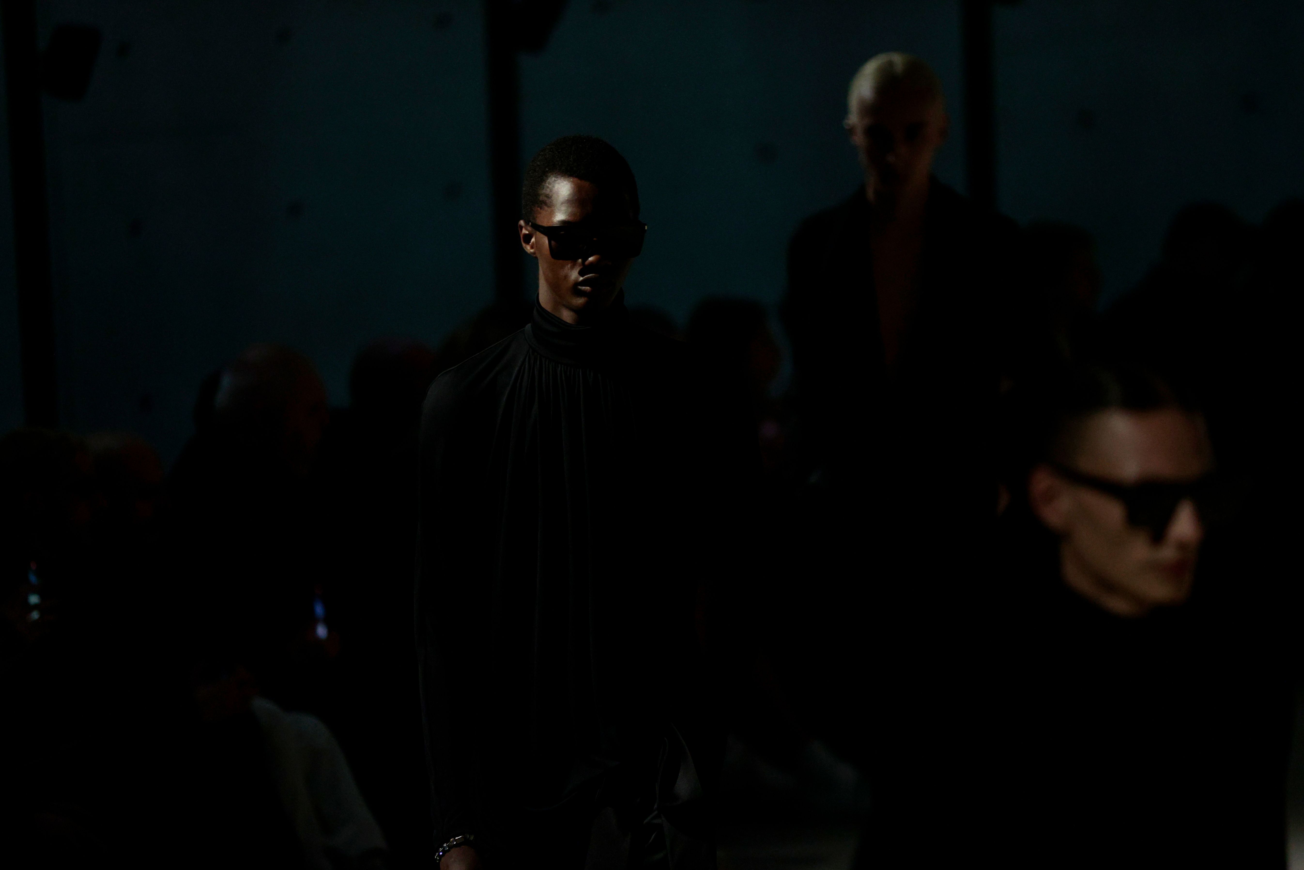 圣罗兰巴黎时装周男装,巴黎时装周圣罗兰男装