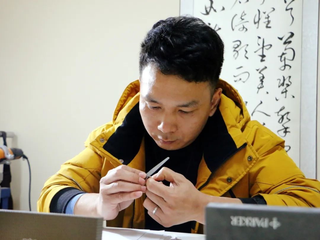 获得专利发明的大学生,湖北小伙获得专利