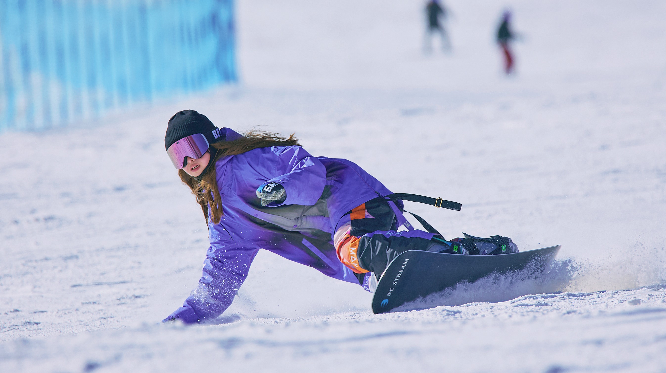 95后靠副业赚钱,95后赚几个亿人民币