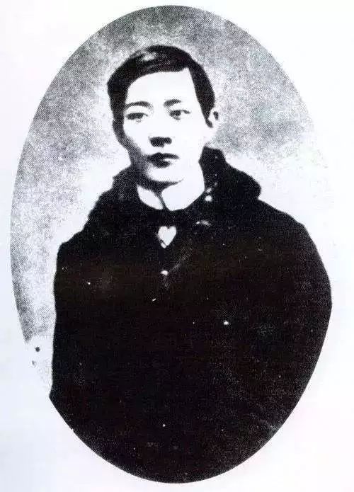 秋瑾是什么样的革命人物,和秋瑾同时期的历史人物