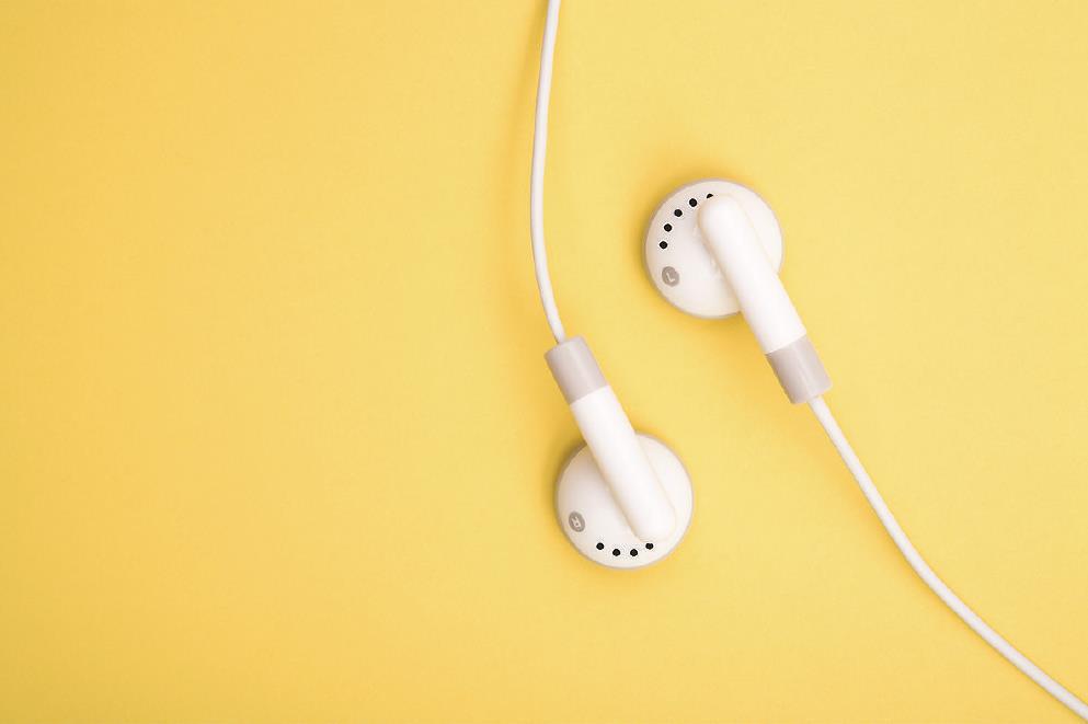 感冒吃了药耳朵听不见,感冒了一边耳朵闷听不见