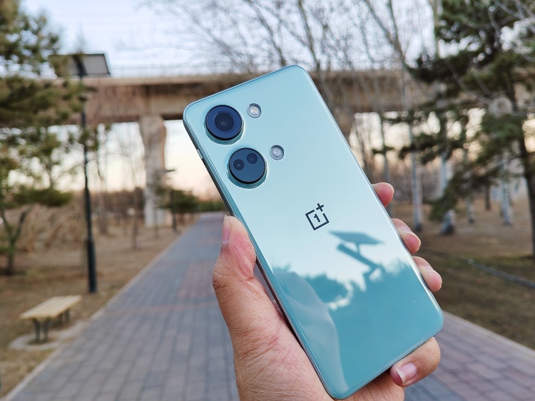 现在便宜的中端机 (国内中端机市场份额)