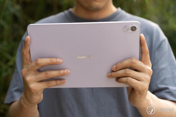 好看好写的纸感柔光屏,华为MatePad11英寸2023款成为无纸化学习好拍档