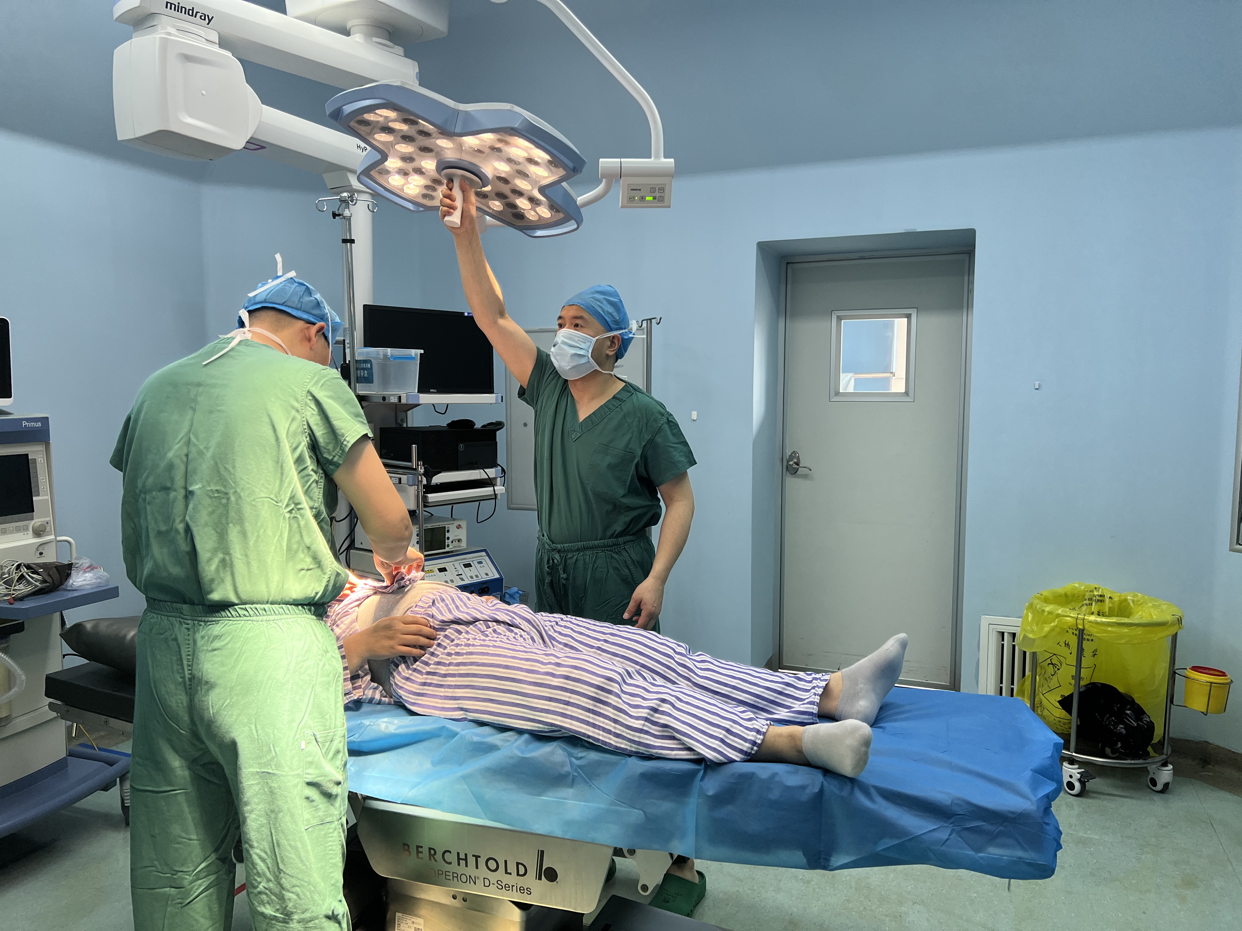 皮下植入“戒酒芯片”,跟酒精成瘾说“再见”