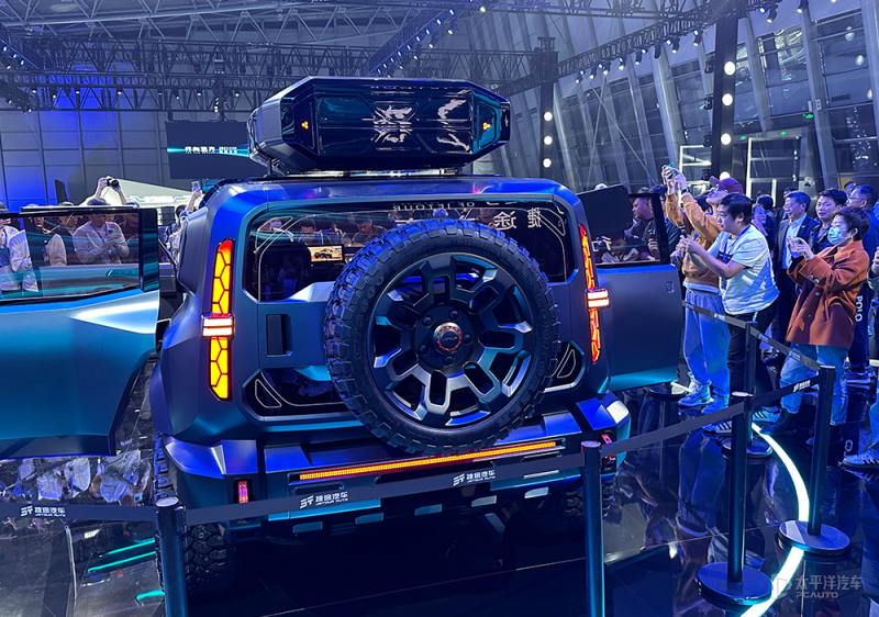 捷途T-3概念车于2023捷途之夜亮相，并发布全新昆仑平台