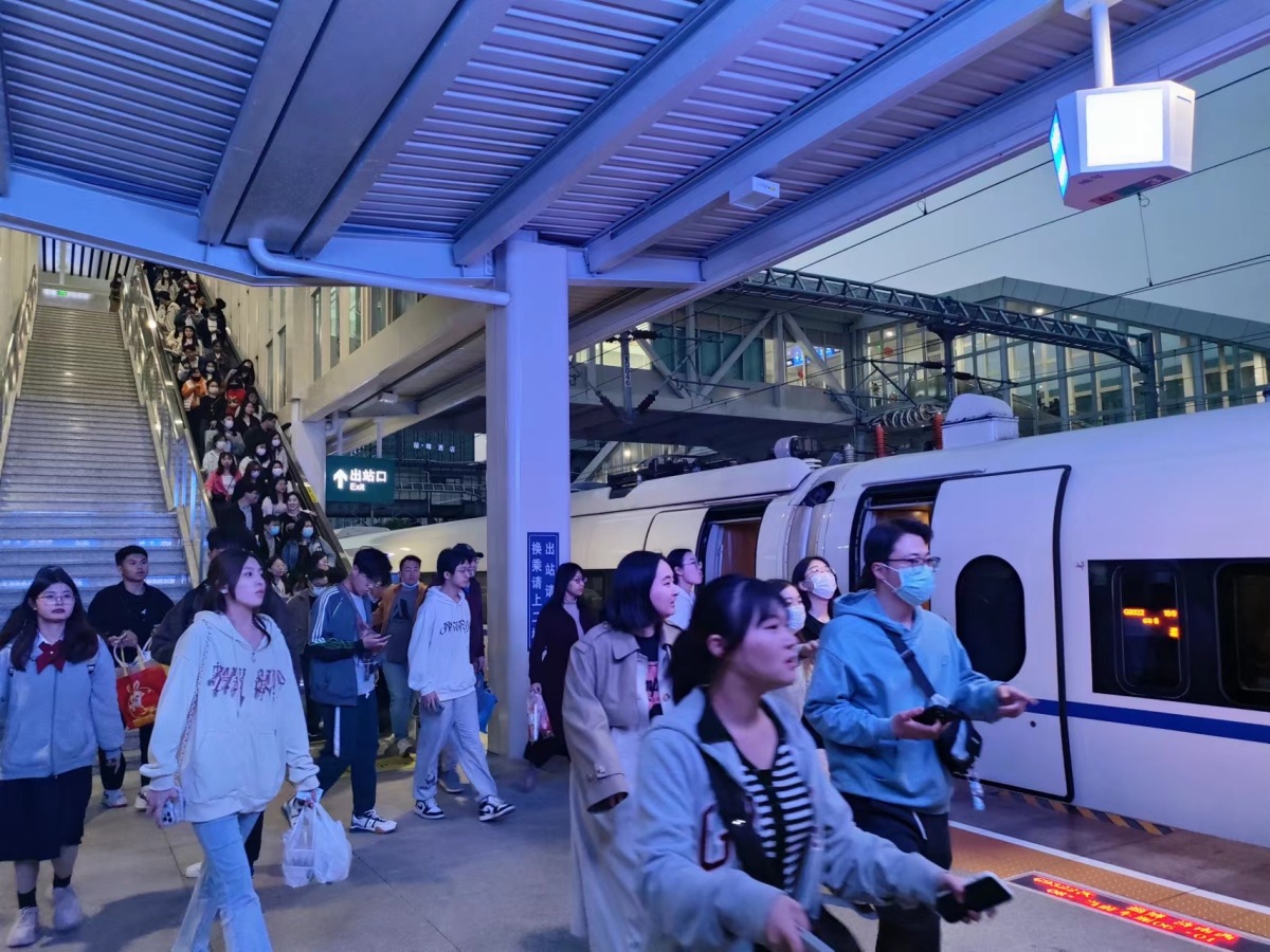 淄博72小时修路多少公里,72小时修好一条路