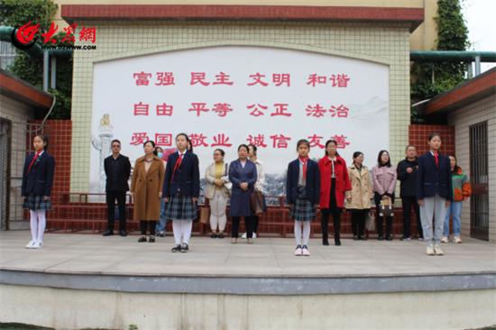 临朐南苑小学和临朐第一实验小学,县教育考察团来我校