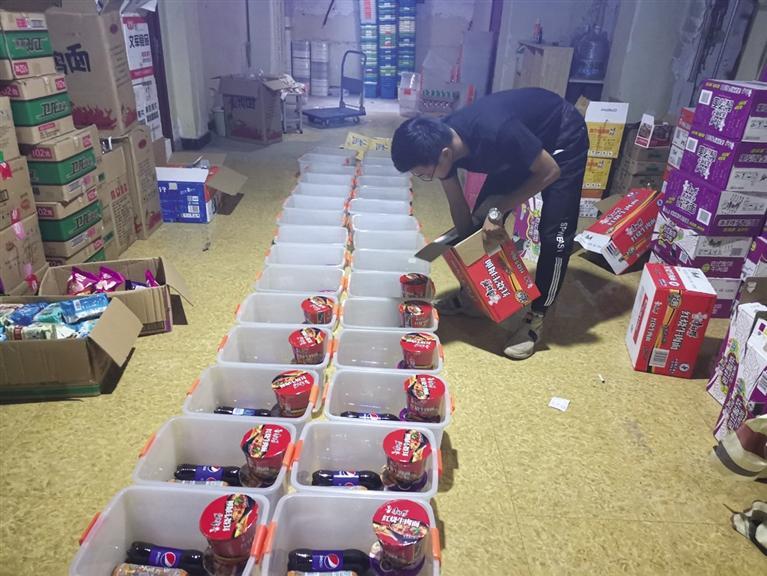 创新引领创业创业带动就业大学生“花式挣钱”为未来铺稳垫脚石