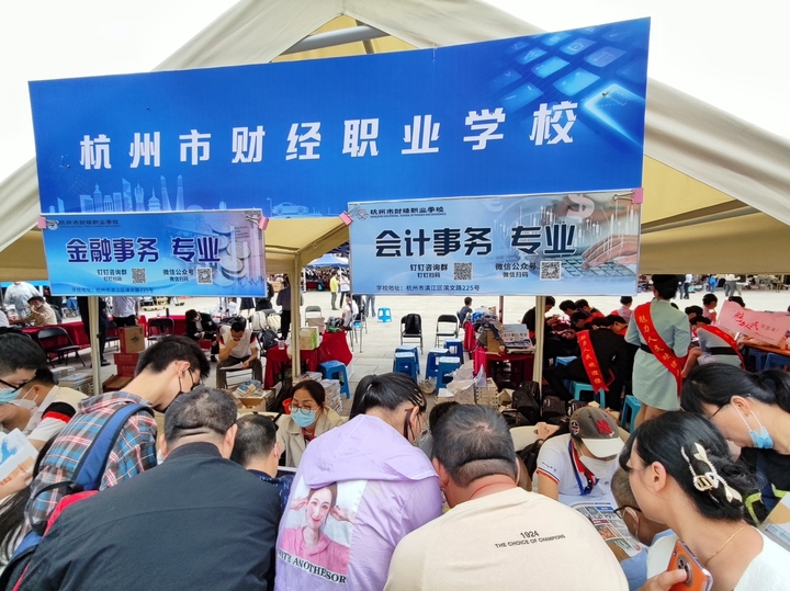 女儿上普高妈妈让孩子读职业高中,考上普高妈妈让去技校