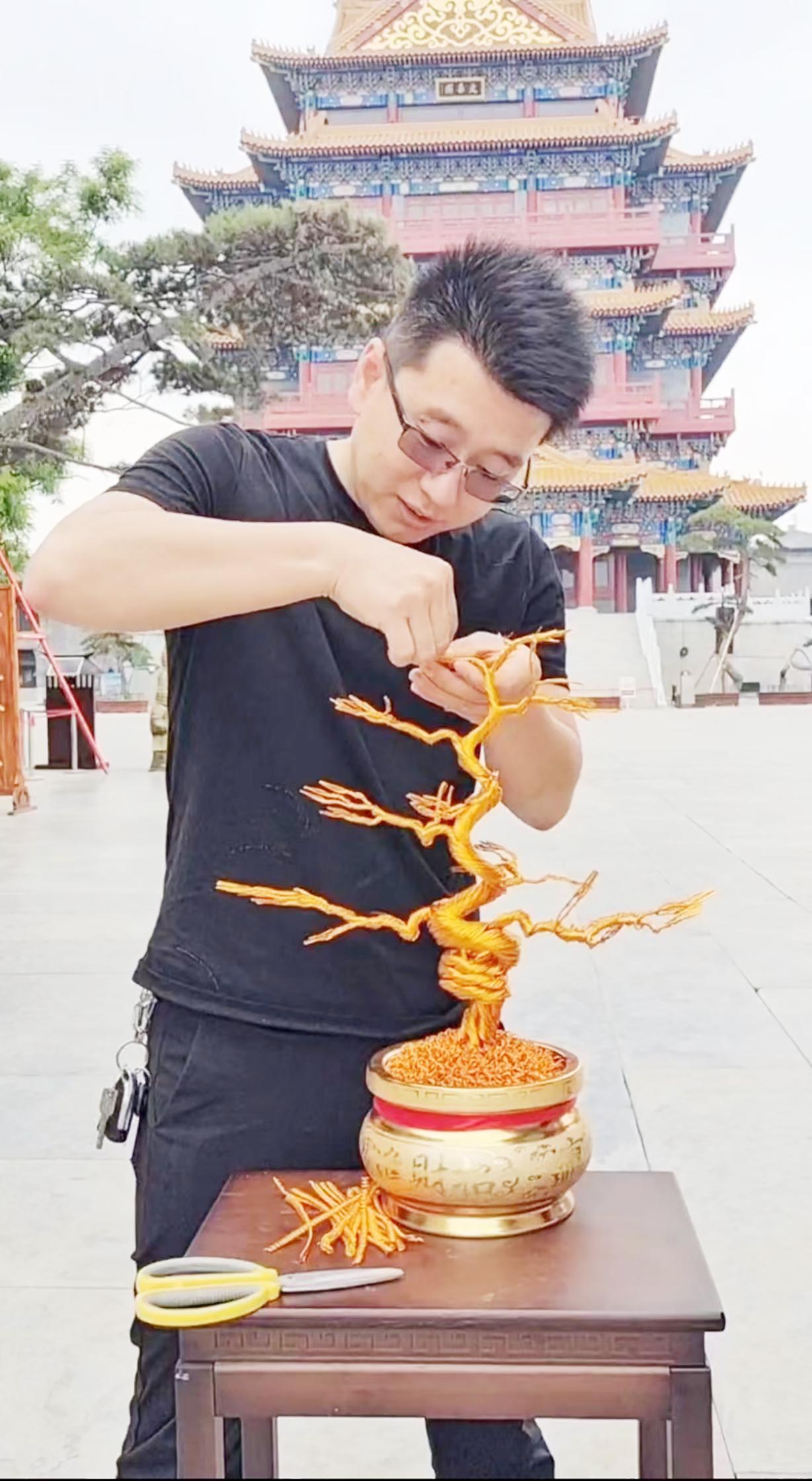 尚昆昆：一根铝丝编织幸福人生